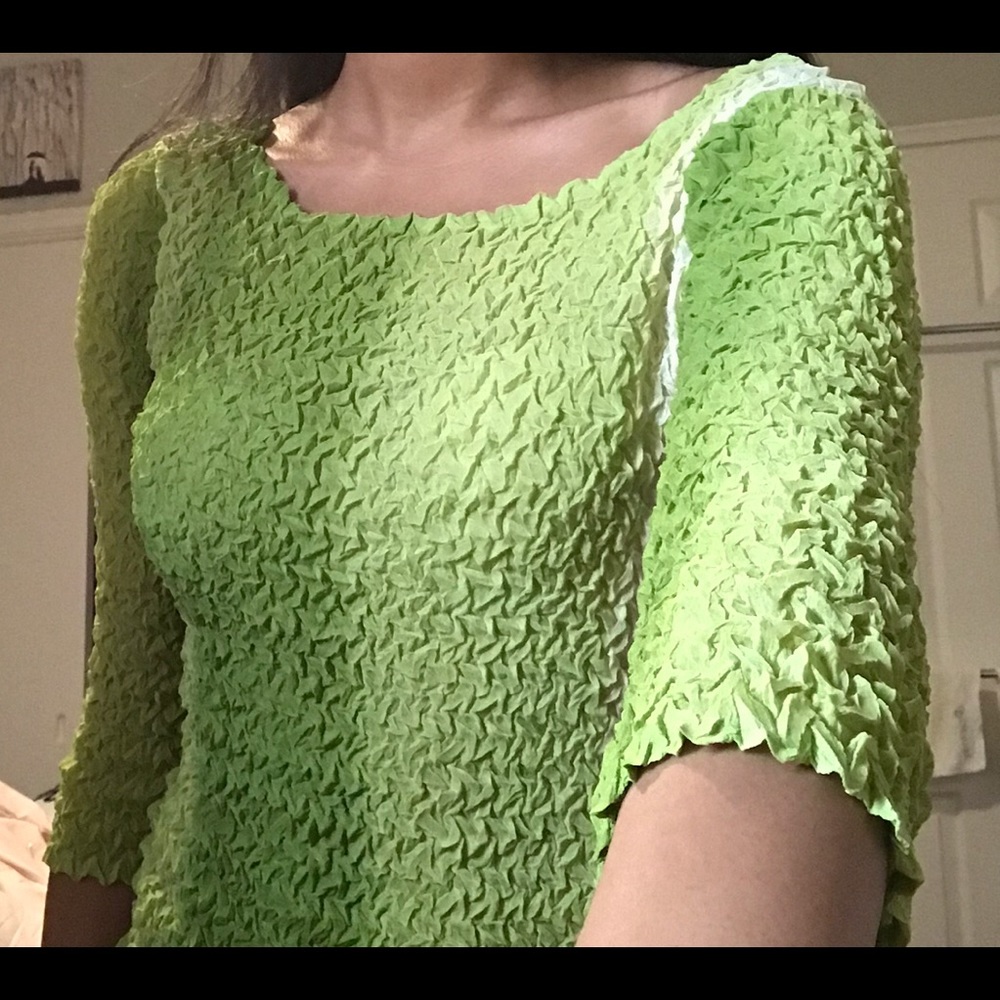 Lime Krinkle Cache Top